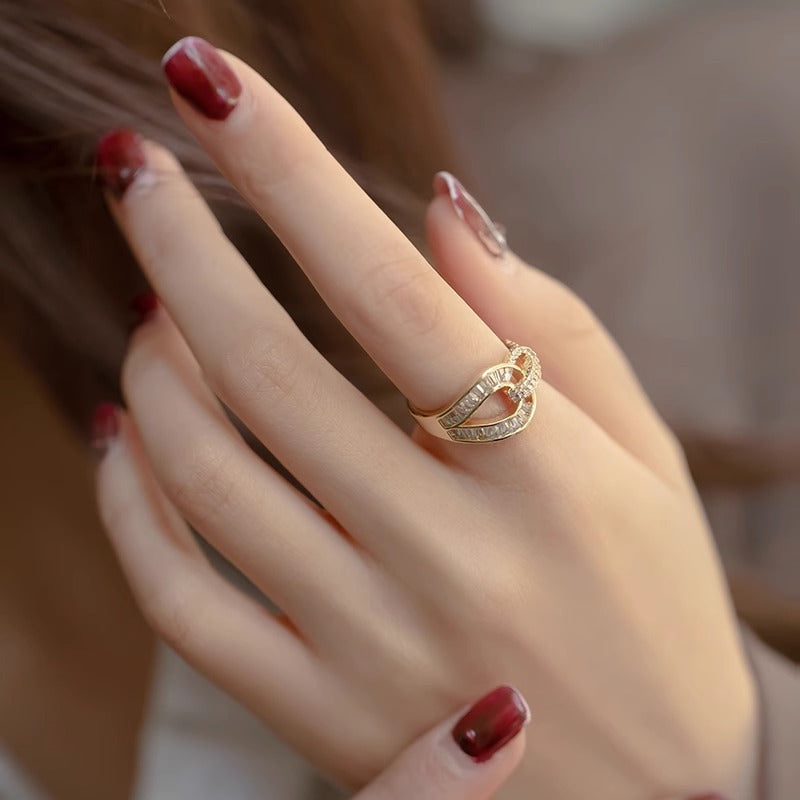 Fashion Micro-inlaid Zircon Ring Women